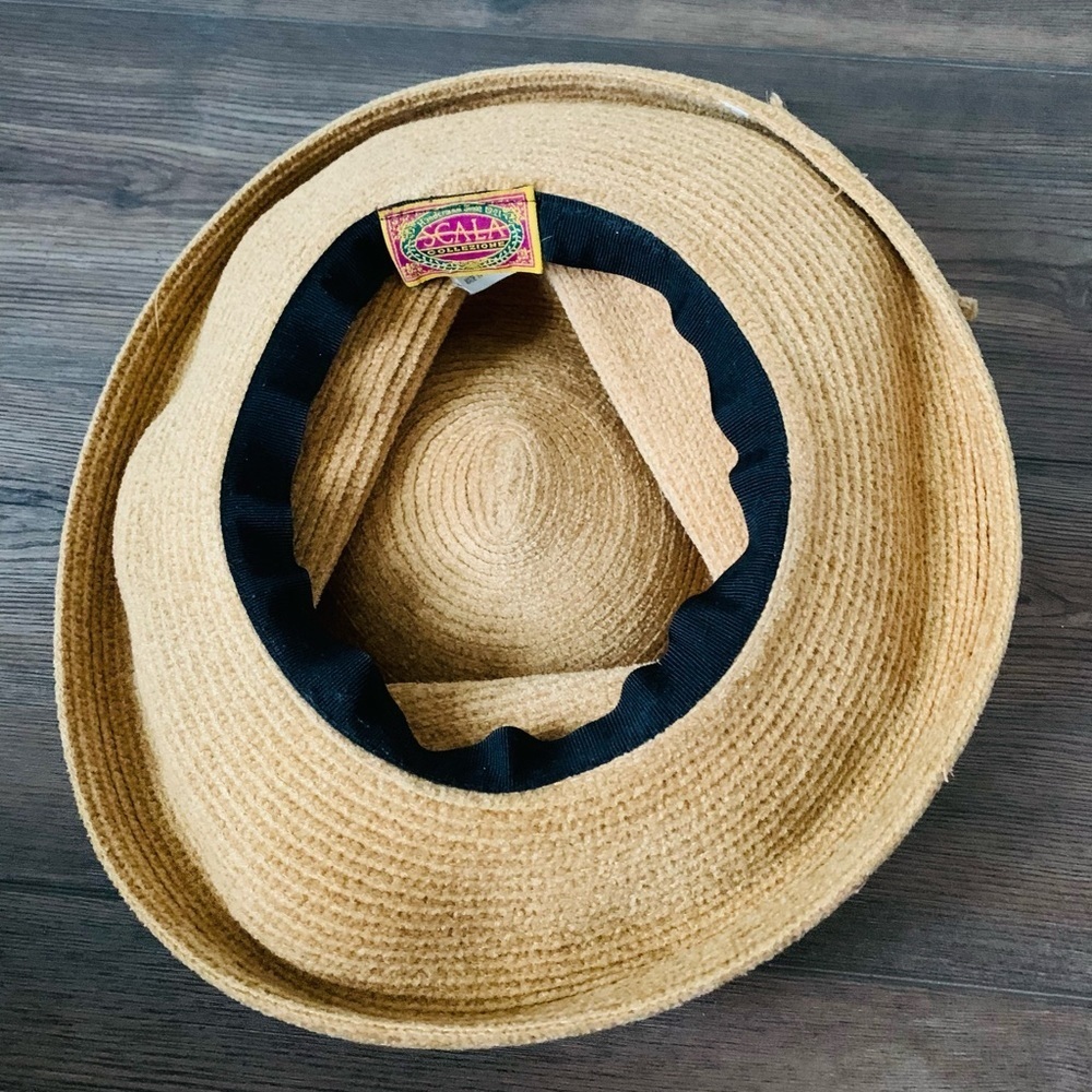 Scala hat - Picture 7 of 11
